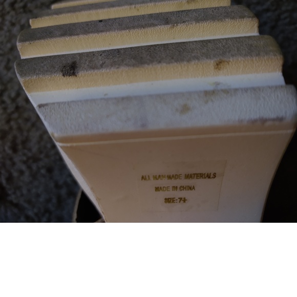 WILD DIVA - SIZE 7.5 - CHUNKY HEELED BROWN PLATFORM - VERY NICE - Picture 7 of 7